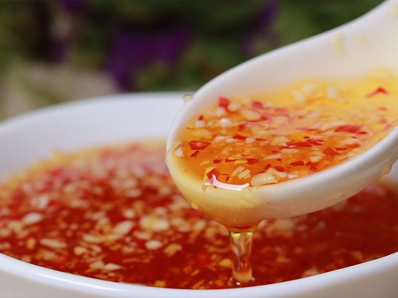 Cách làm nước sốt chua ngọt trộn salad món nào cũng ngon