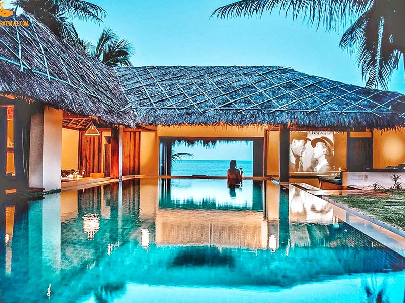 Thư giãn và tận hưởng không gian đẹp tại khách sạn Phan Thiết có hồ bơi lớn