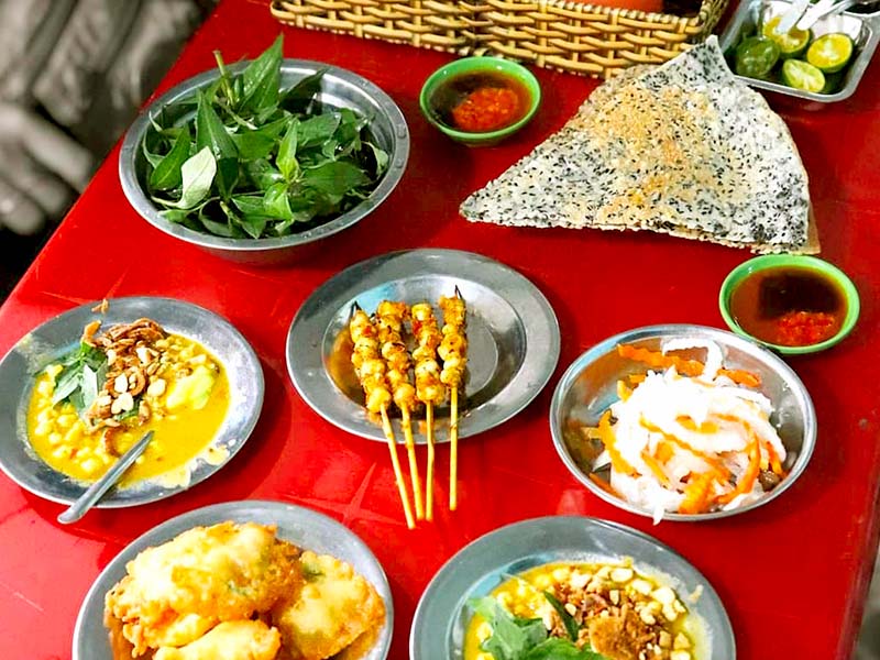 Quán Loan - Nơi lưu giữ hương vị răng mực Mũi Né chính thống