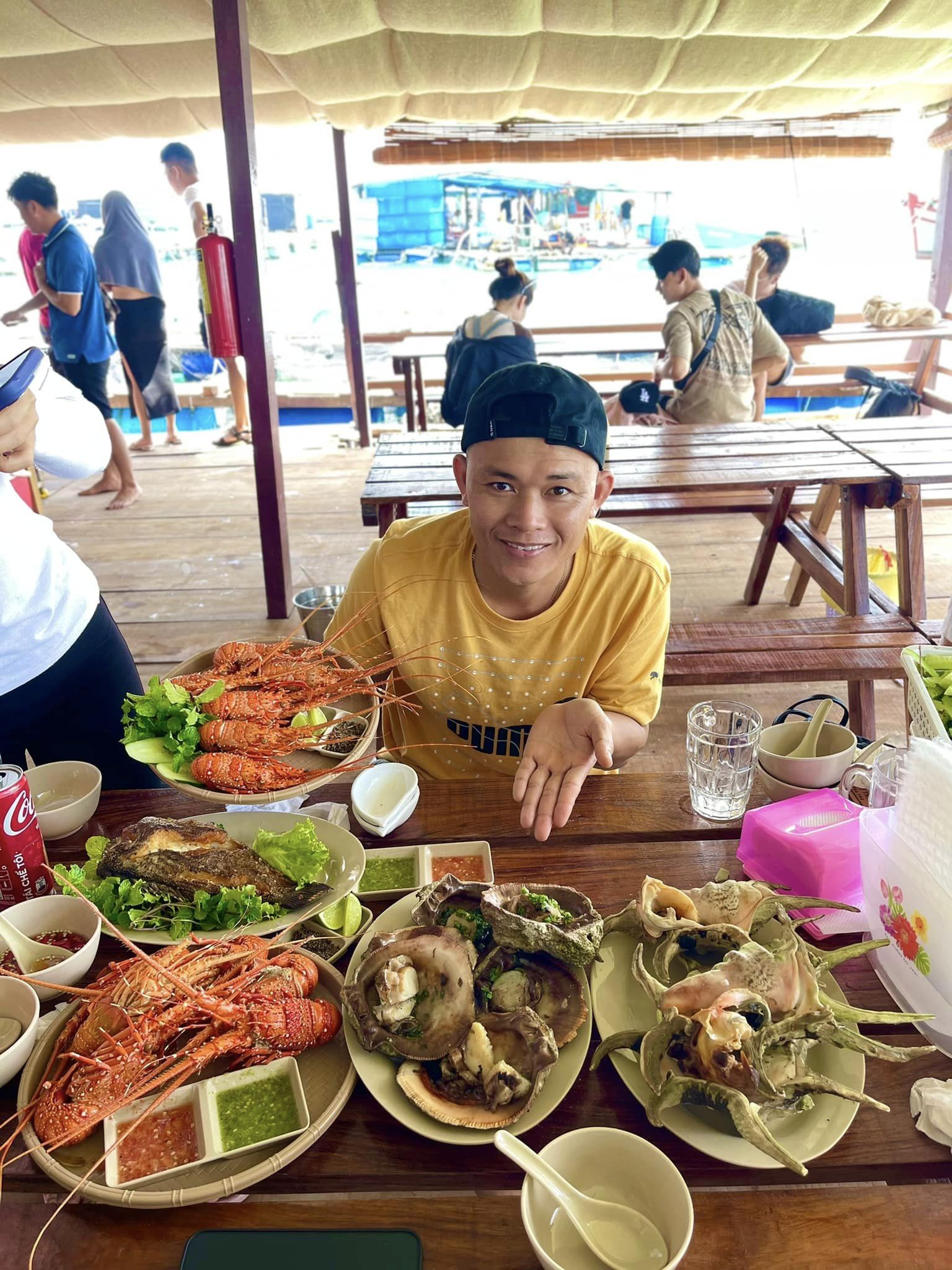 Du lịch Phú Quý từ Sài Gòn - Ẩm thực: