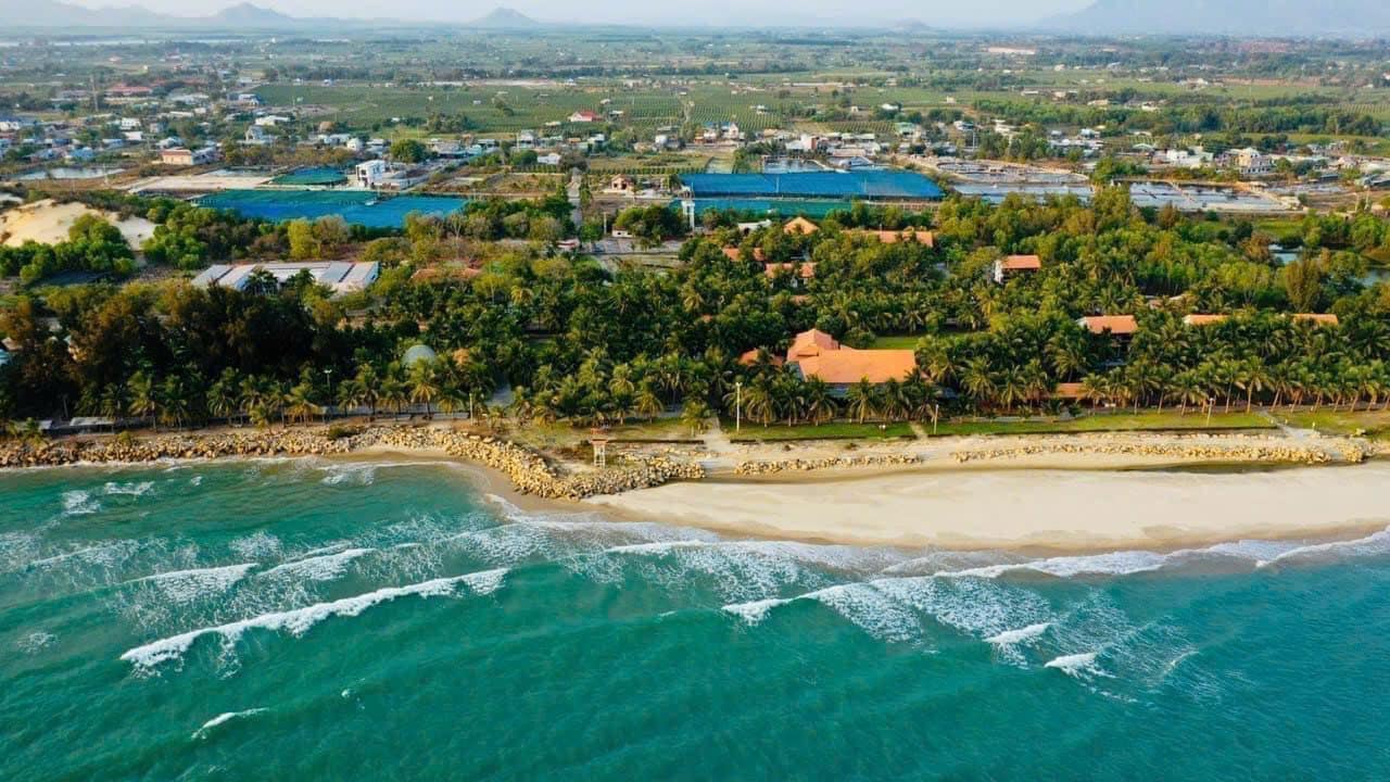 Khám phá Lagi: Vẻ đẹp hoang sơ của Lagi
