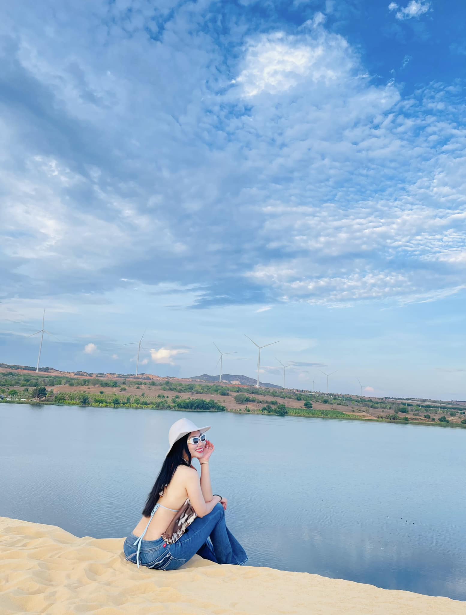Bàu Trắng Vẻ đẹp hoang sơ!: Lịch sử và đặc điểm địa lý