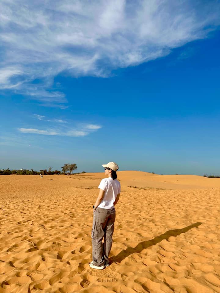 Sống ảo triệu like tại Phan Thiết: Bí quyết "chỉnh ảnh" triệu like: