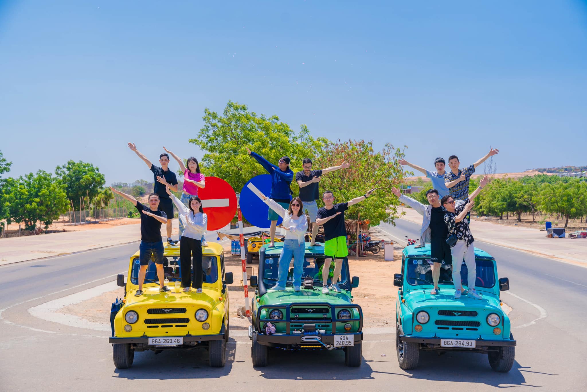 Du lịch Phan Thiết sống ảo: "Vui vẻ 'hết mình' mà không lo 'hết tiền'"