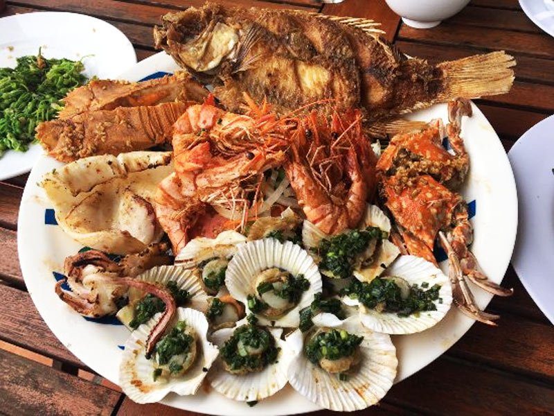 hải sản được chế biến tươi ngon từ chợ Phan Thiết